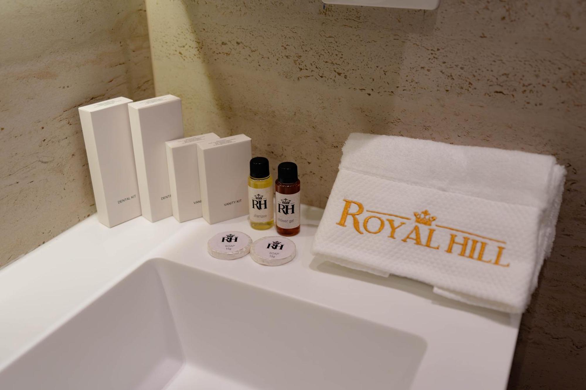 Royal Hill Hotel Vorë Eksteriør billede