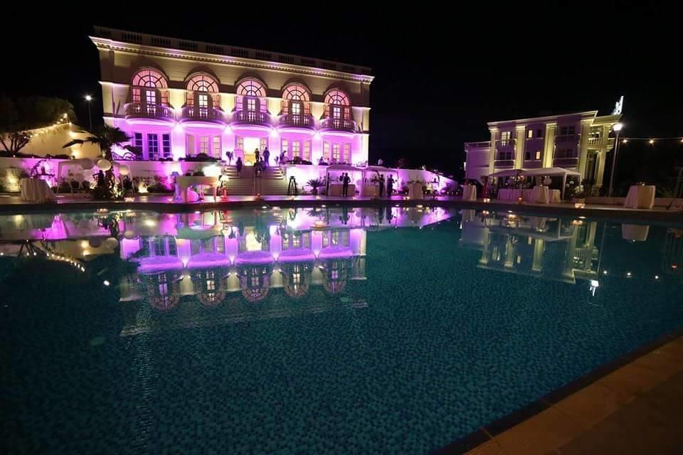Royal Hill Hotel Vorë Eksteriør billede