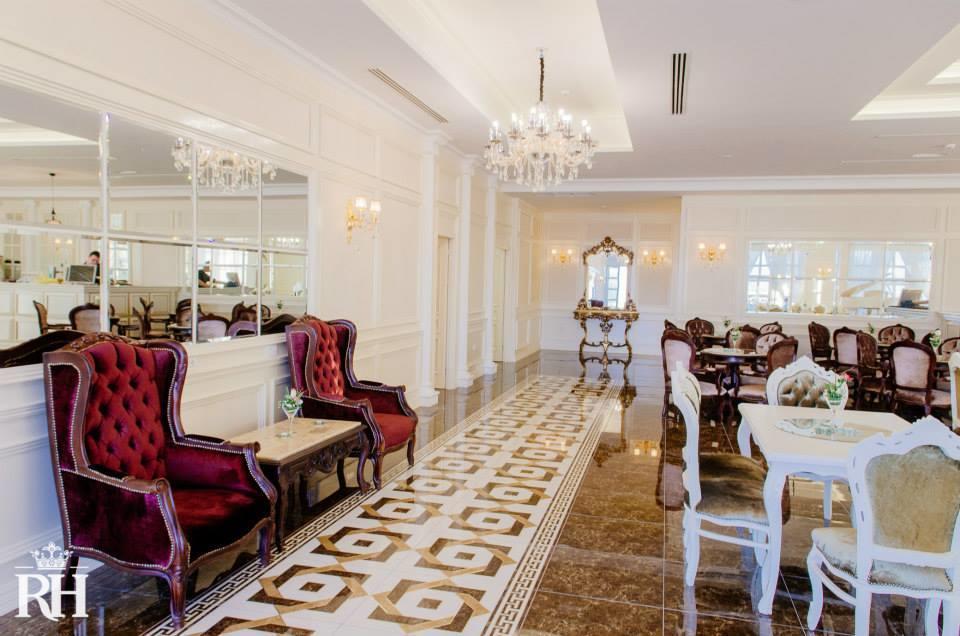 Royal Hill Hotel Vorë Eksteriør billede